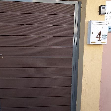 Airport'S Close, Cozy Flat For 6 Persons Lejlighed Markópoulon Eksteriør billede
